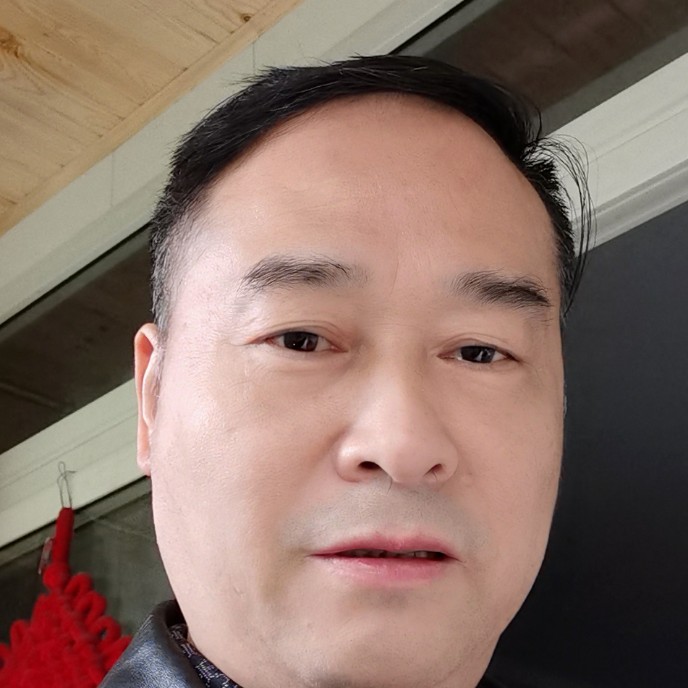 小鸭子浅吻朴素的照片