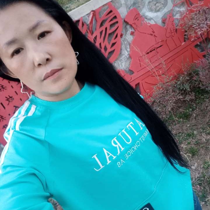 飞机停止想人陪的照片