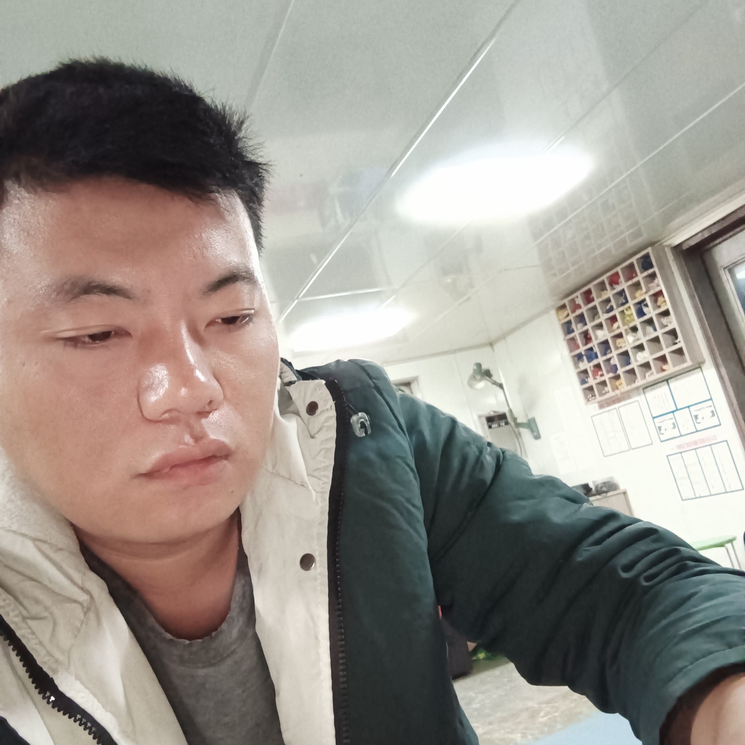 谨慎有暖阳的照片
