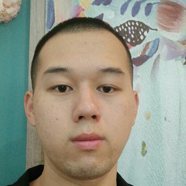 小空白咯的照片