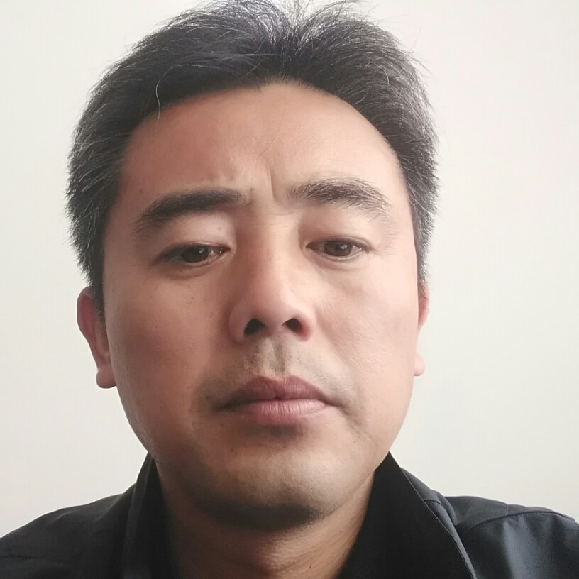 慈祥眼睛的照片