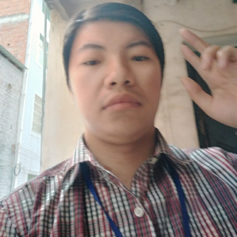 诺言苦恋笑点低的照片