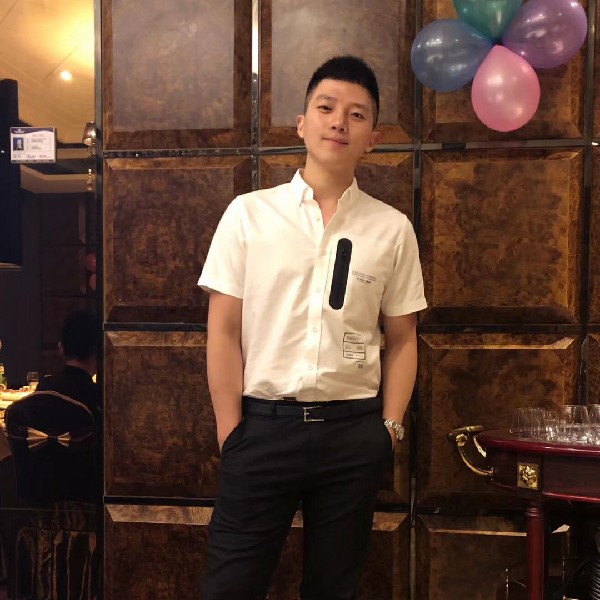 HHH韩某人的照片