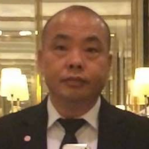 现实深拥可乐的照片