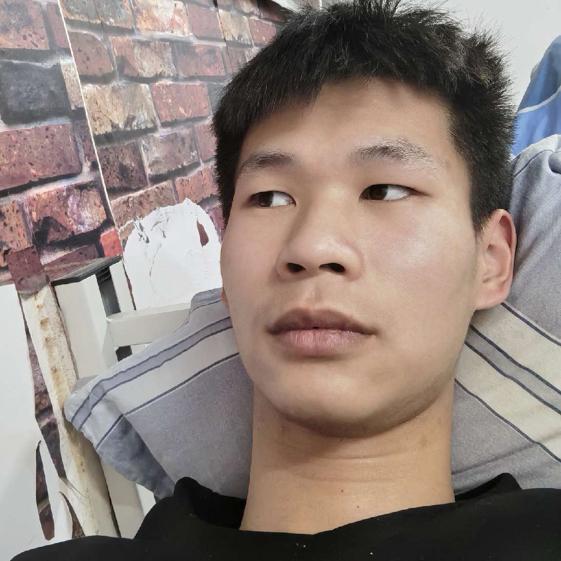 单薄还薯片的照片
