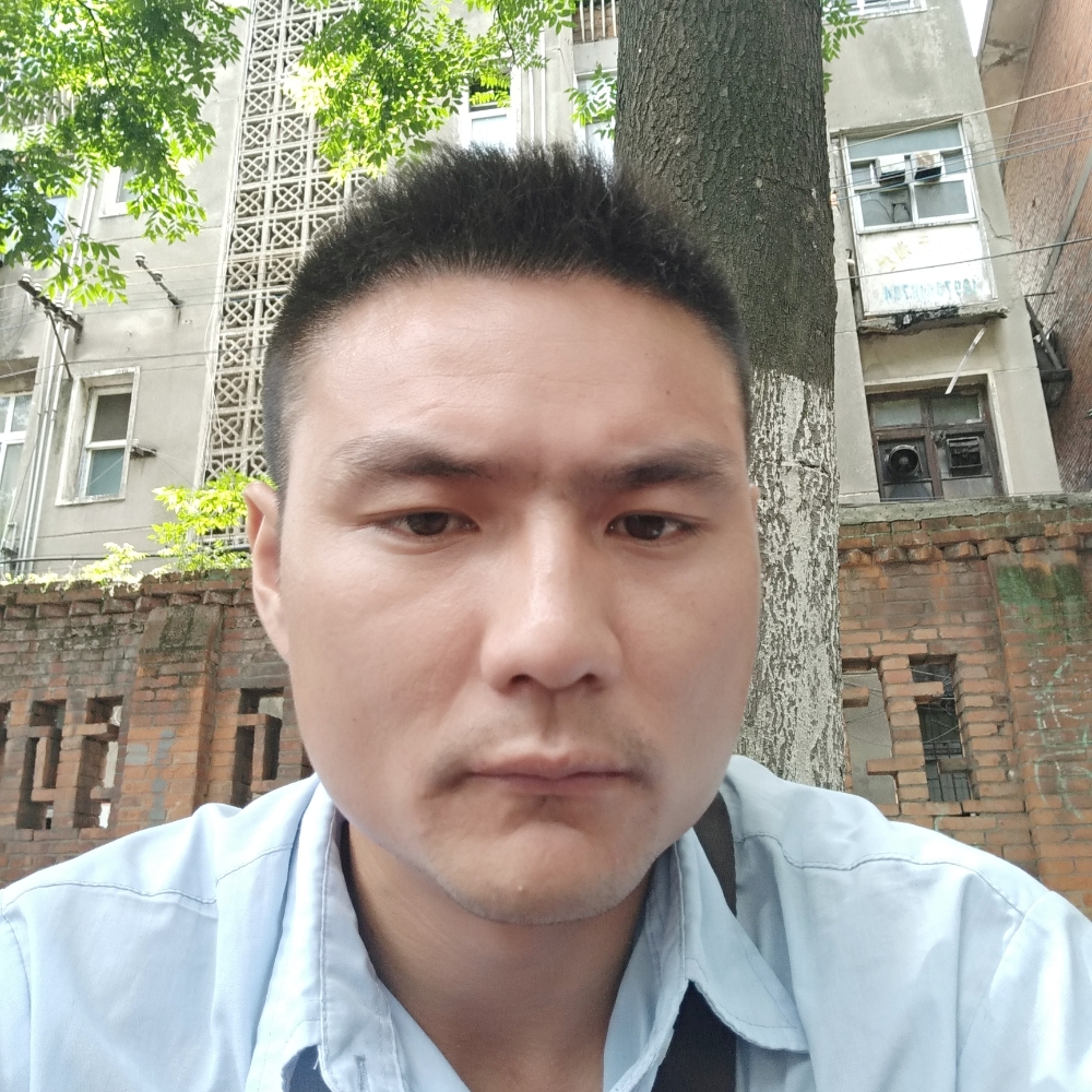 谁菠萝的照片