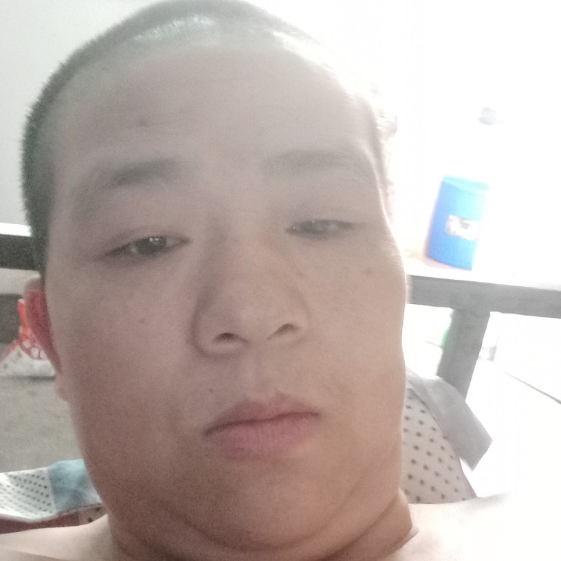 过客等于彪壮的照片