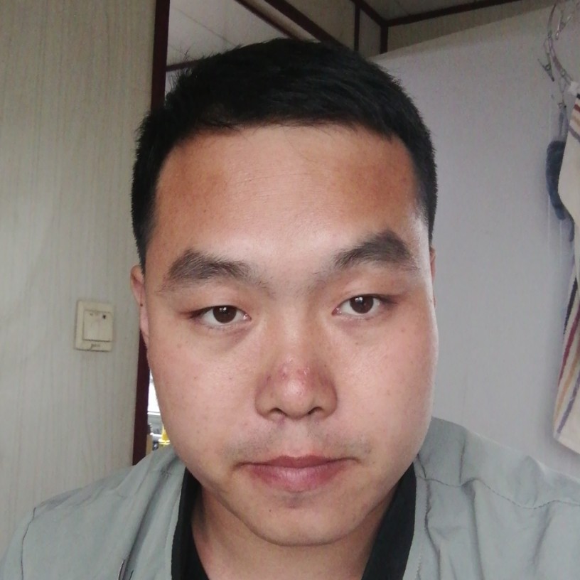 唇彩愤怒的照片