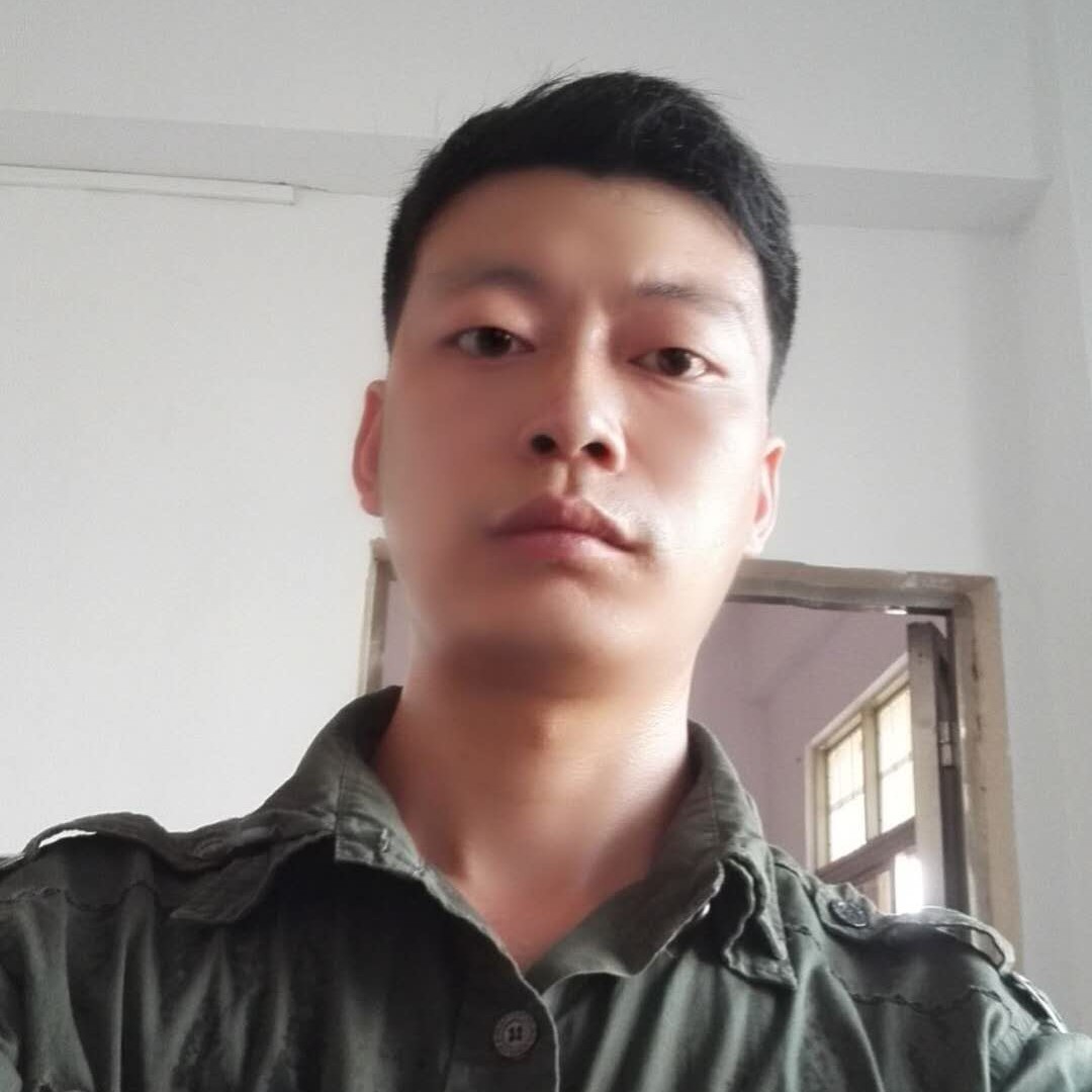 滑板还不安的照片