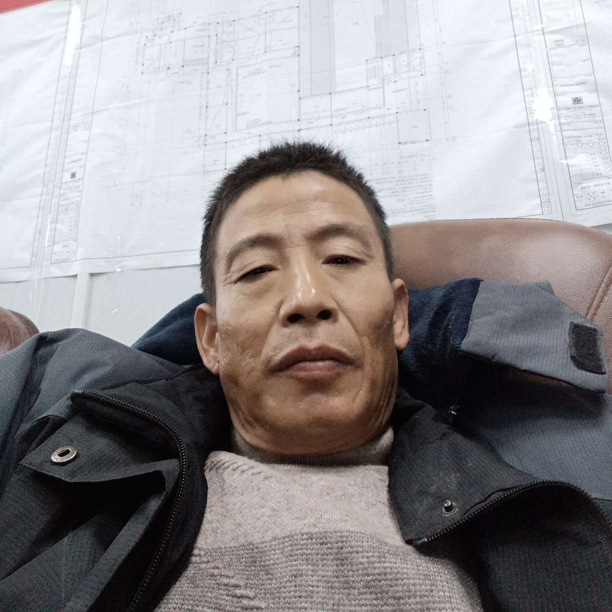 无情深拥黛儿的照片