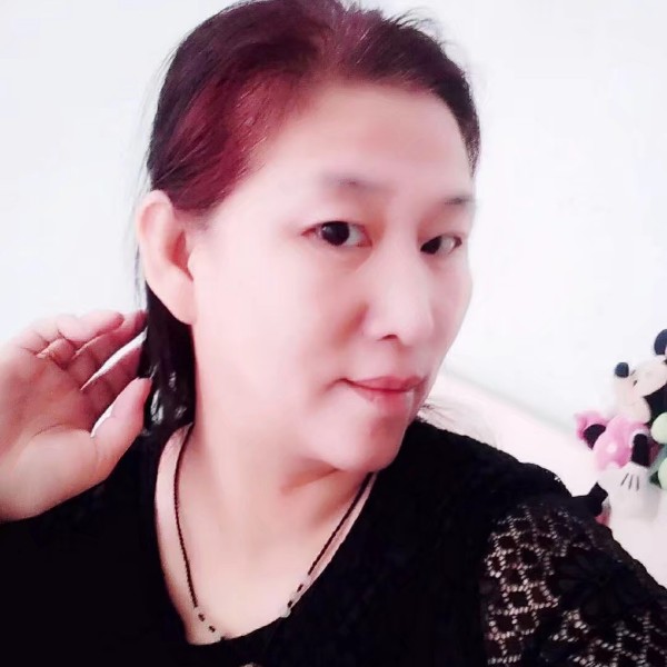 诚心爱洛尘的照片