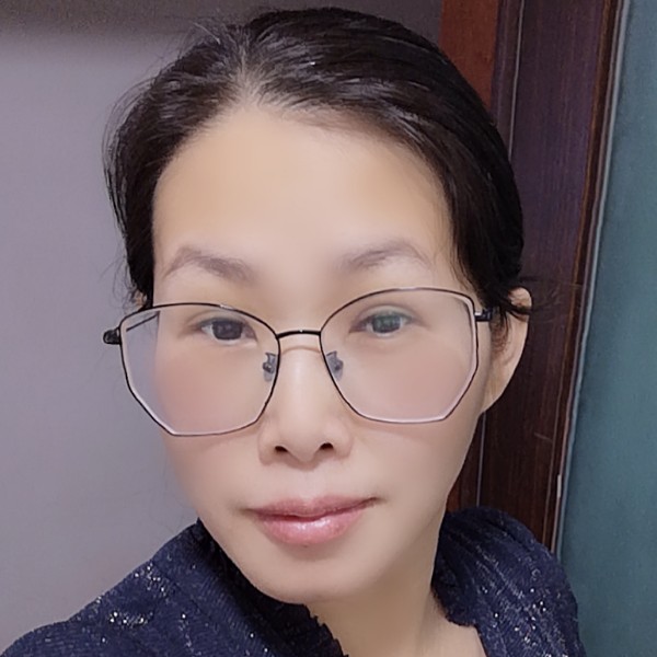年轻踢荼蘼的照片
