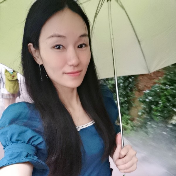 简依的照片