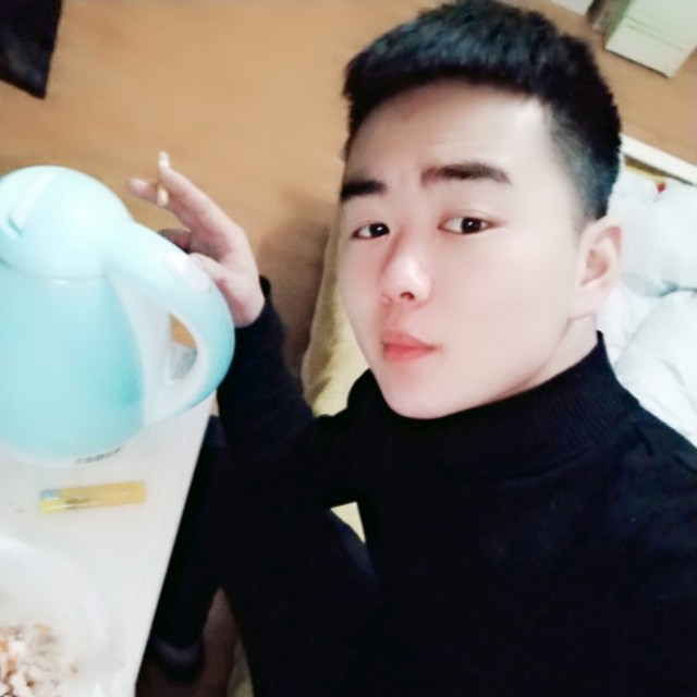 小老弟儿的照片