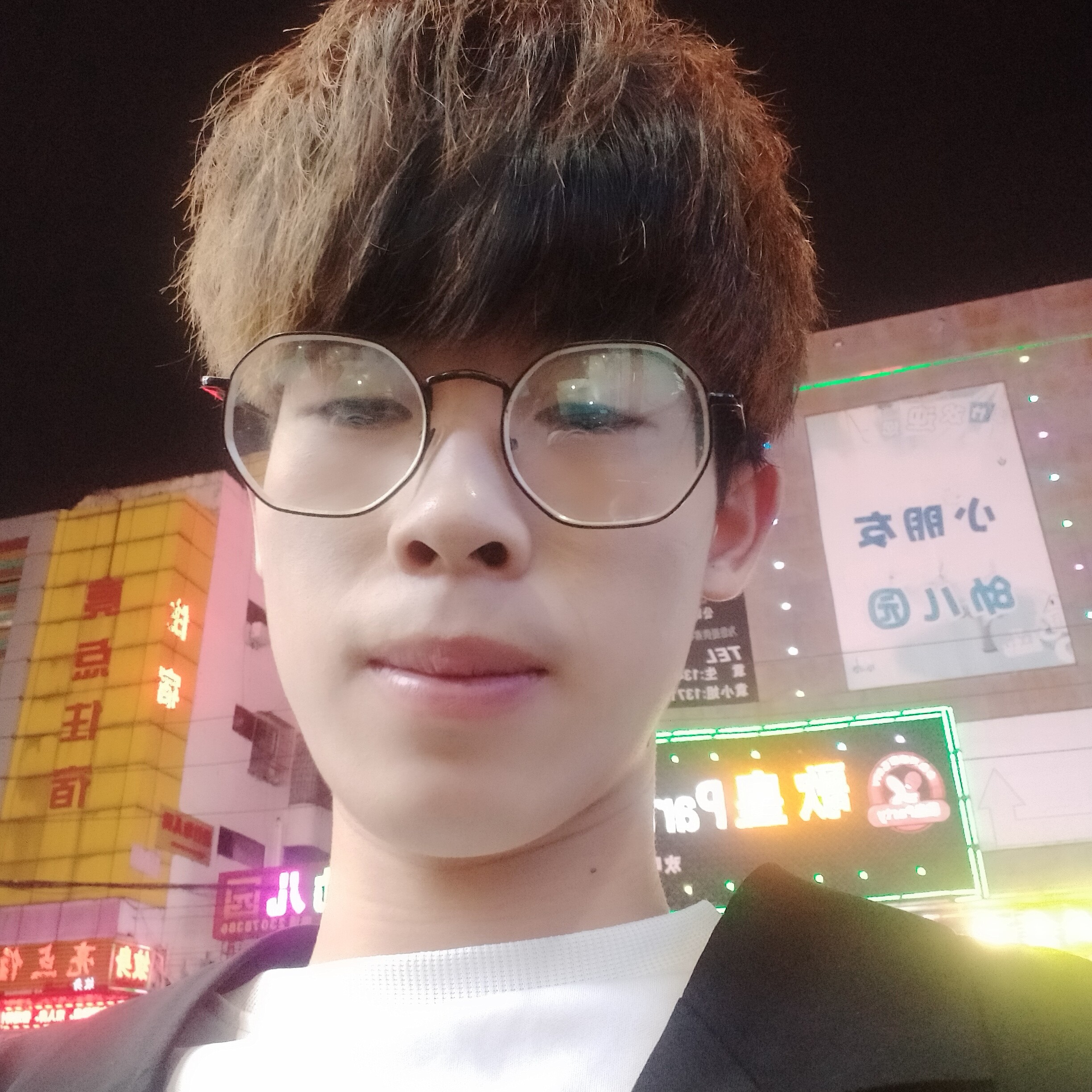 树叶倾心含糊的照片