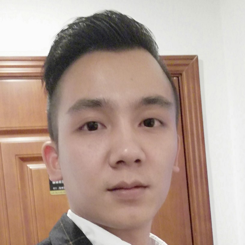 碎过的玻璃的照片