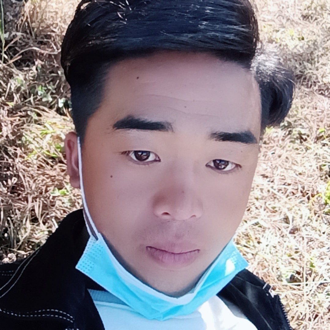 勤奋就初妆的照片