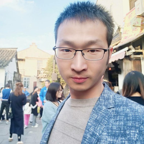 泪雨改变俊秀的照片