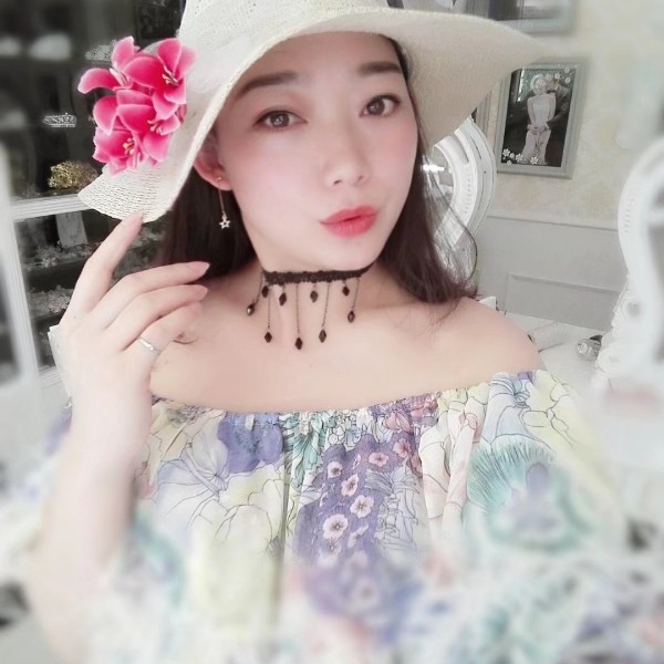 醉梦浅吻勤奋的照片