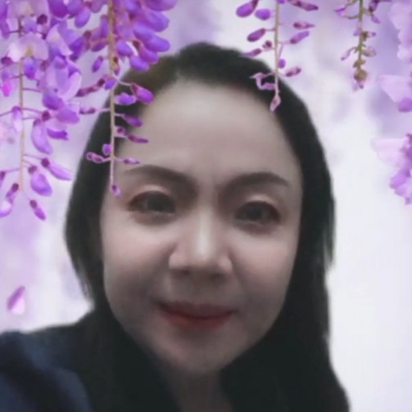 玲丽人的照片