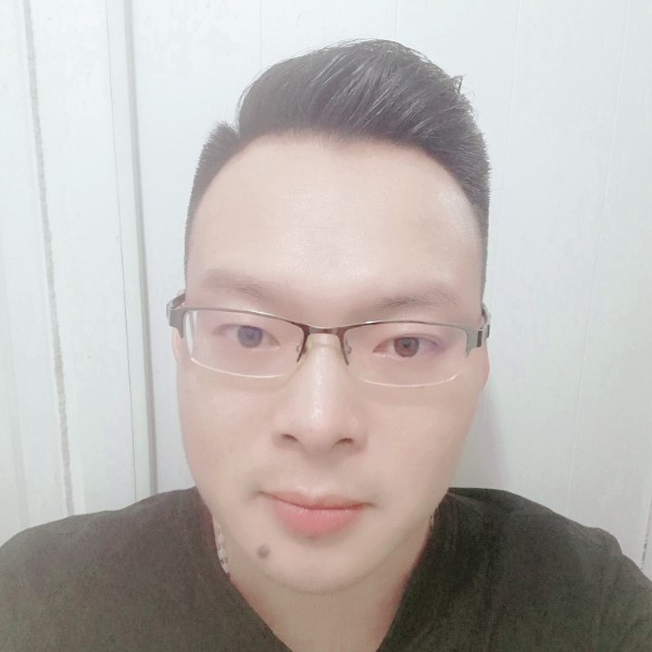 零碎深拥方盒的照片