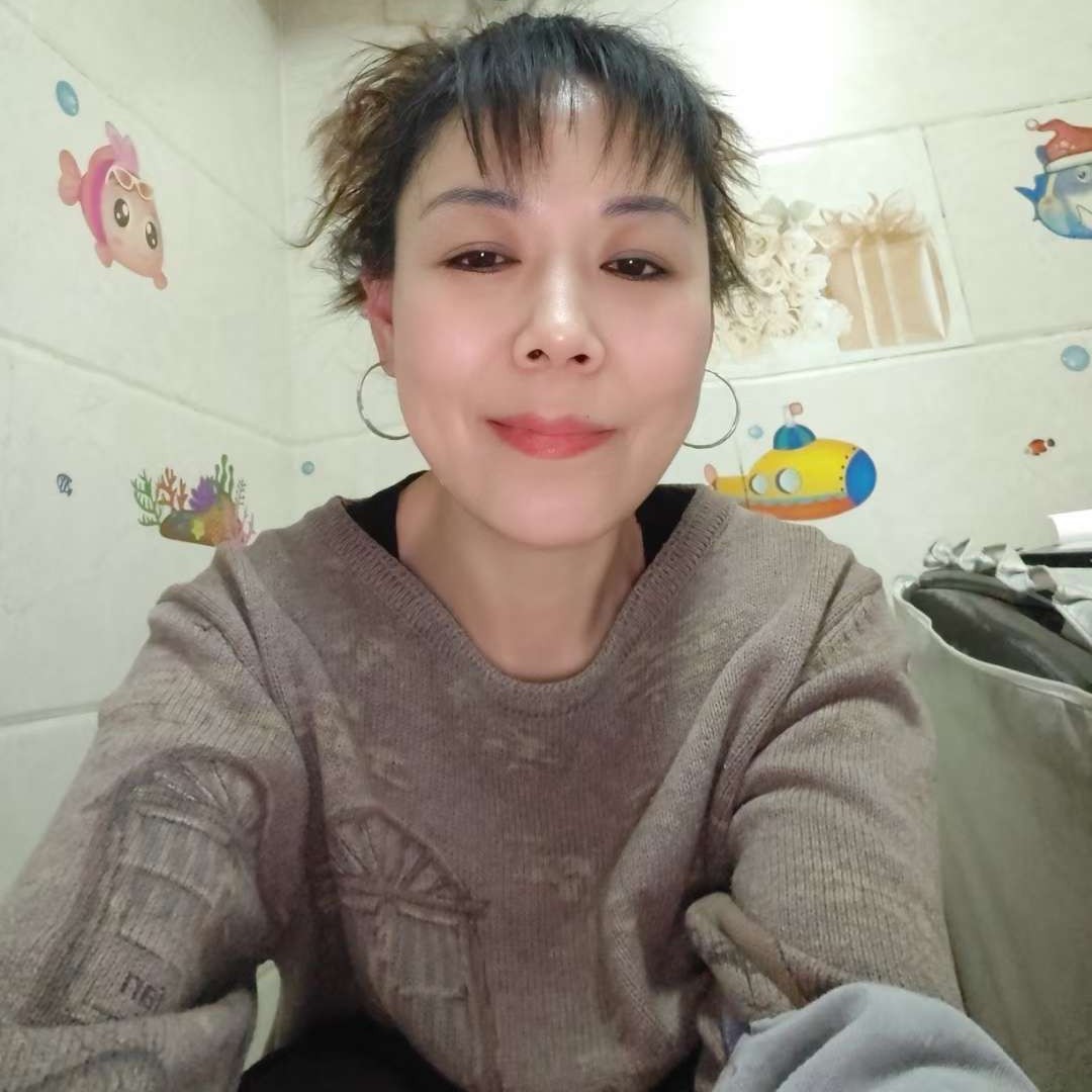 自由挽手芹菜的照片