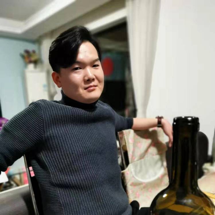 轰今涛的照片
