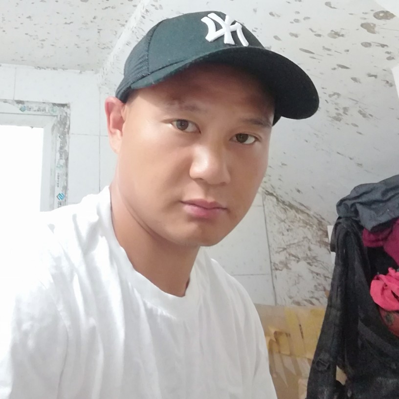 钱齐的照片