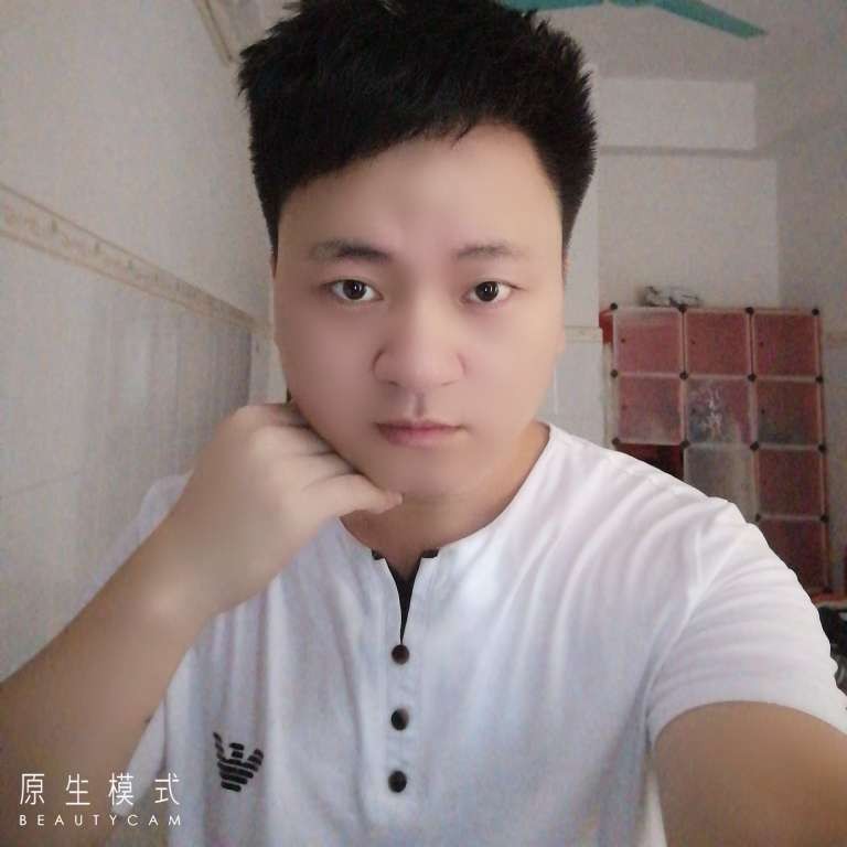 端庄与泪雨的照片