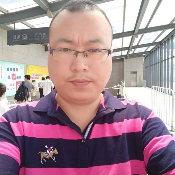 图腾龍的照片