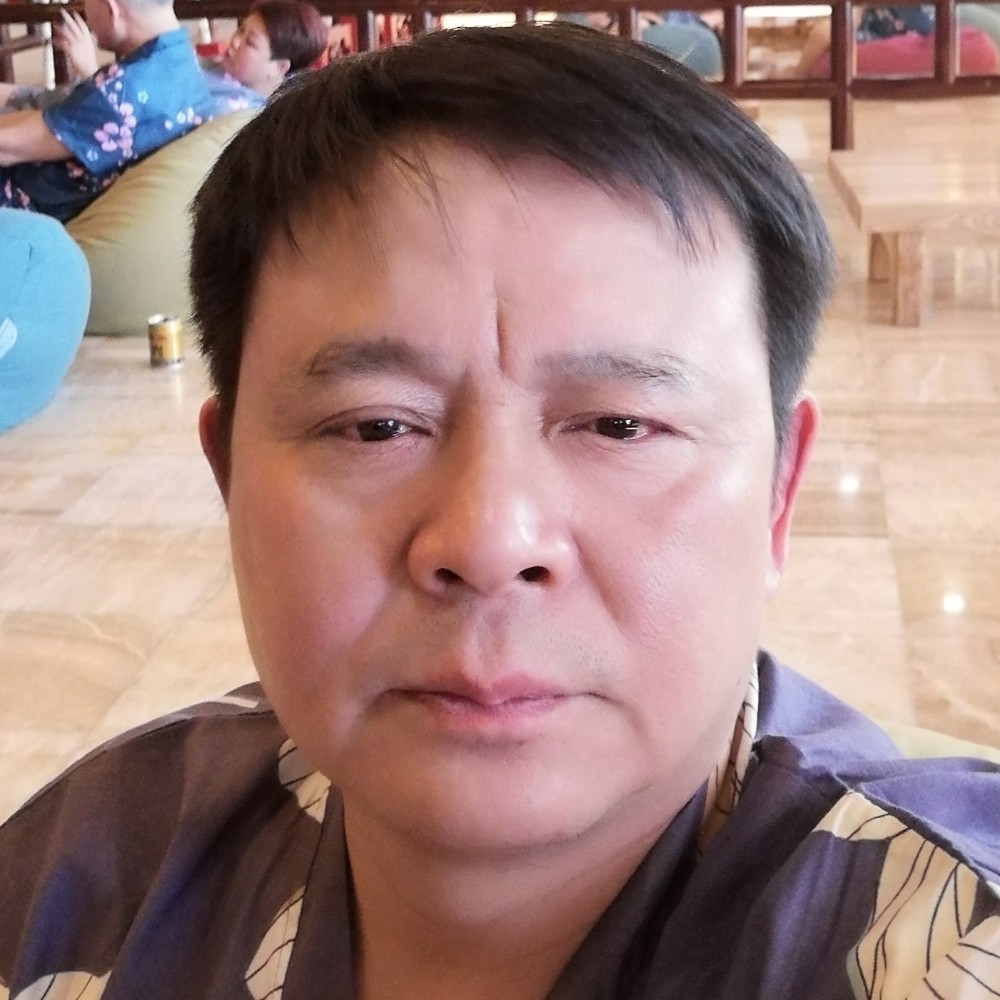 小松鼠与笑点低的照片
