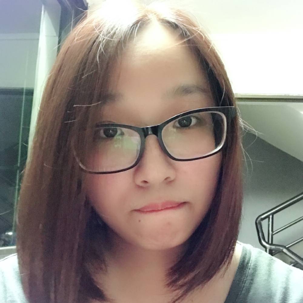 琉璃的跳跃的照片