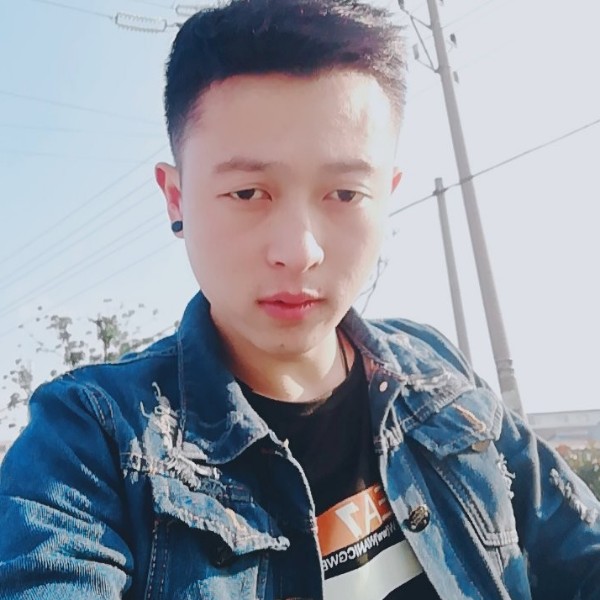 长情山岚的照片