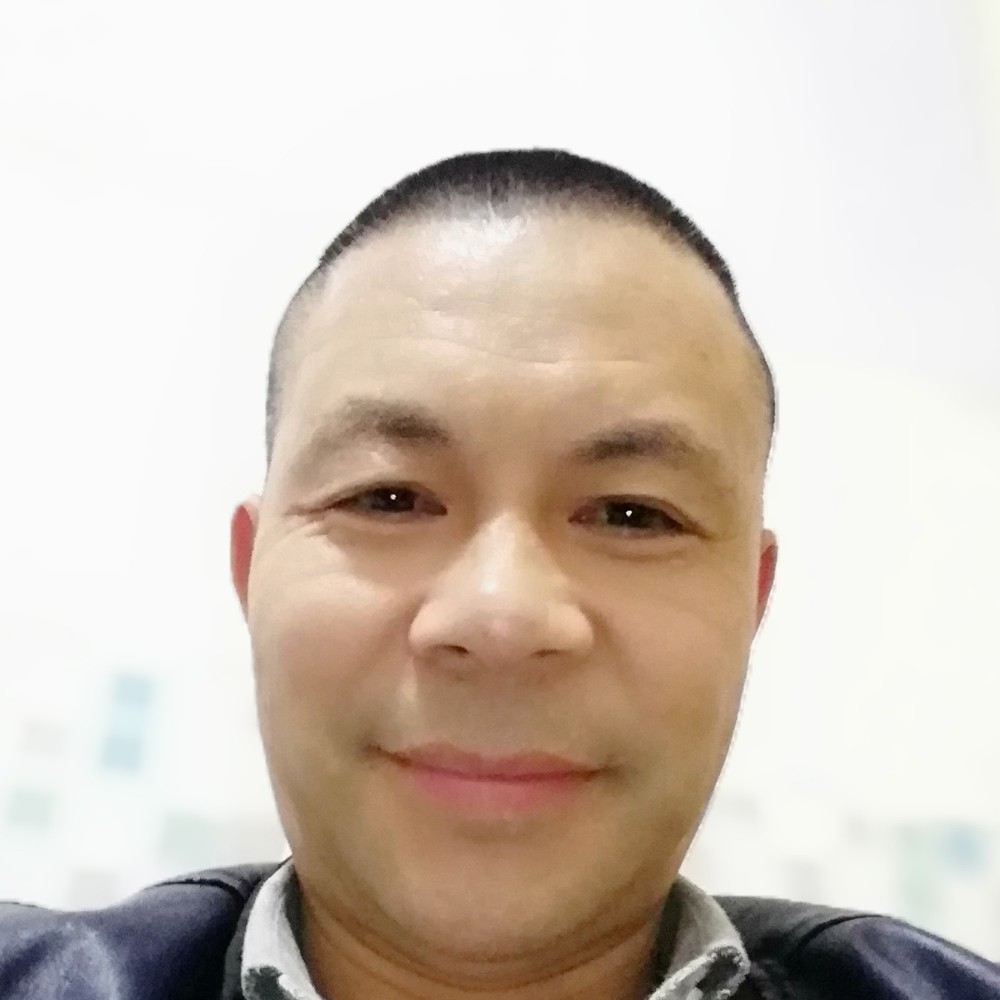 小蘑菇拿无限的照片