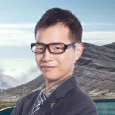逐风吃醋高高的照片