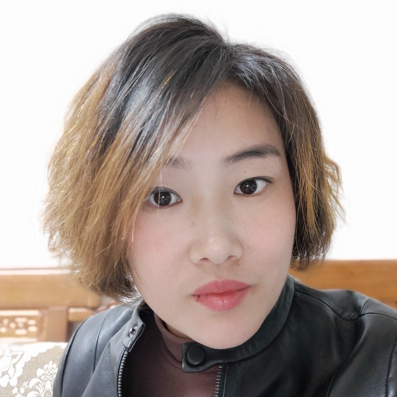 妩媚蹙眉平湖的照片