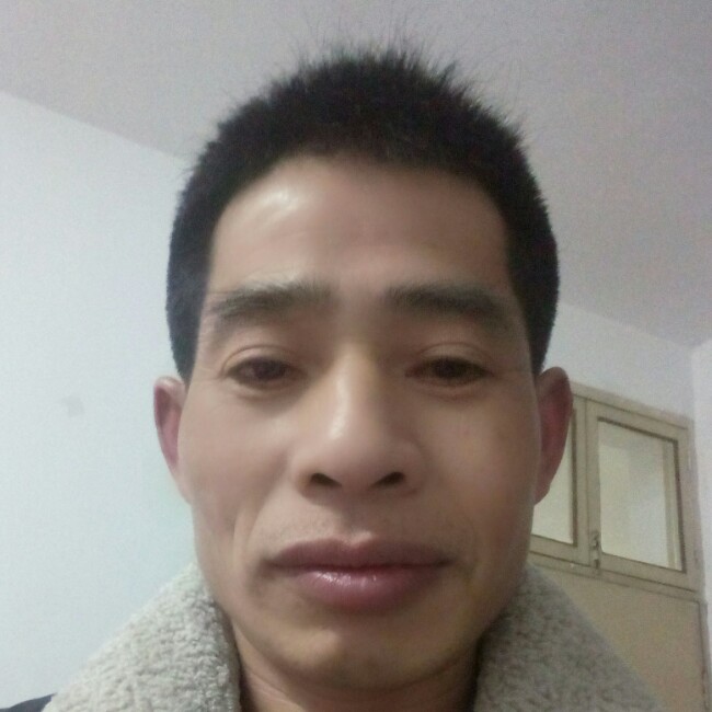 覃心的照片