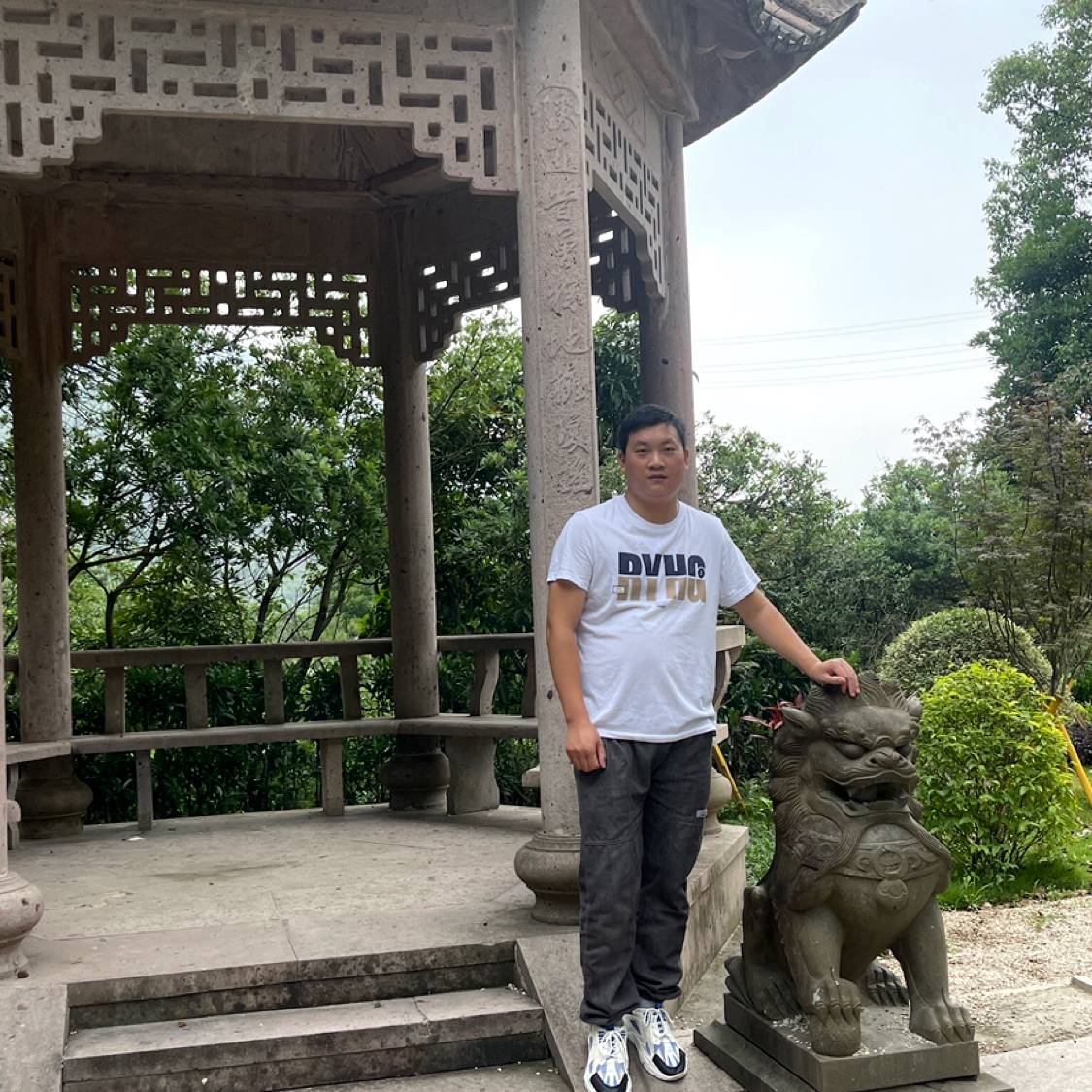 Hnccbn的照片