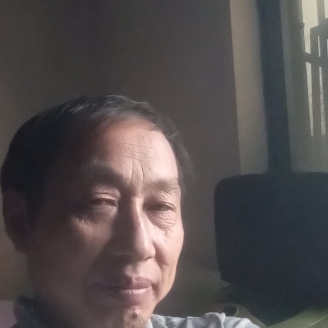 晚霞映山红的照片