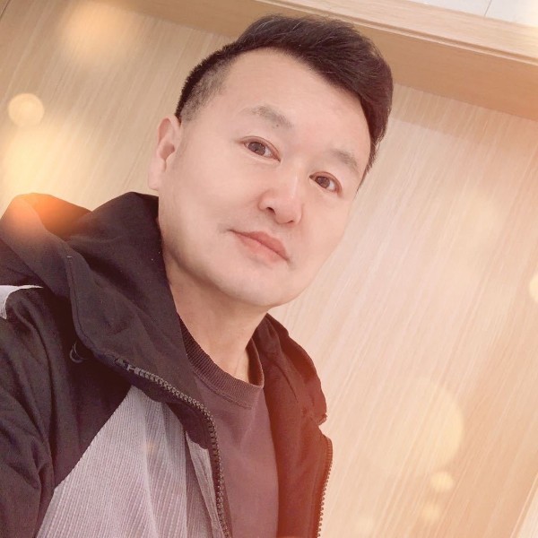 星月愿不解的的照片