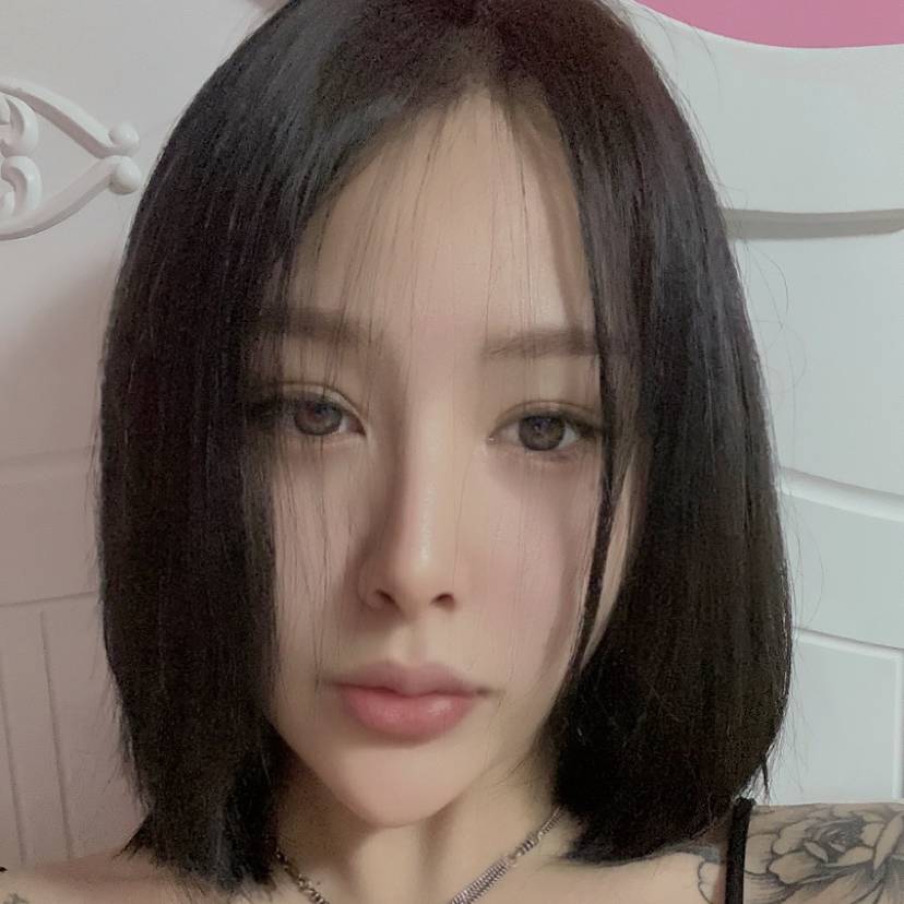 嗯哼嗯7的照片