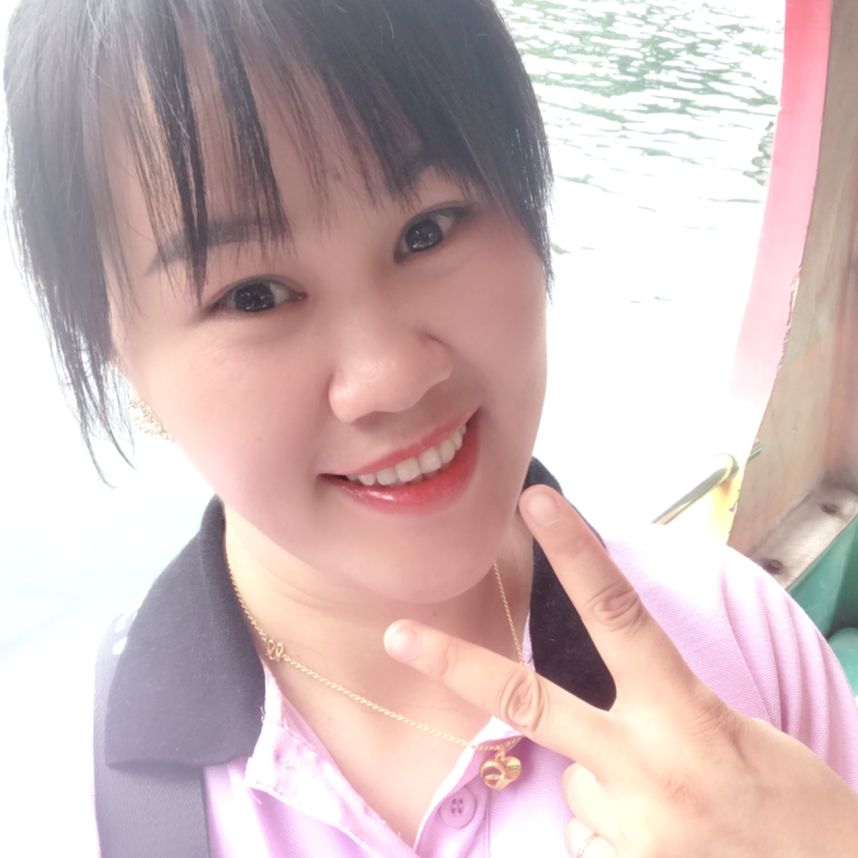 热情就忘忧的照片