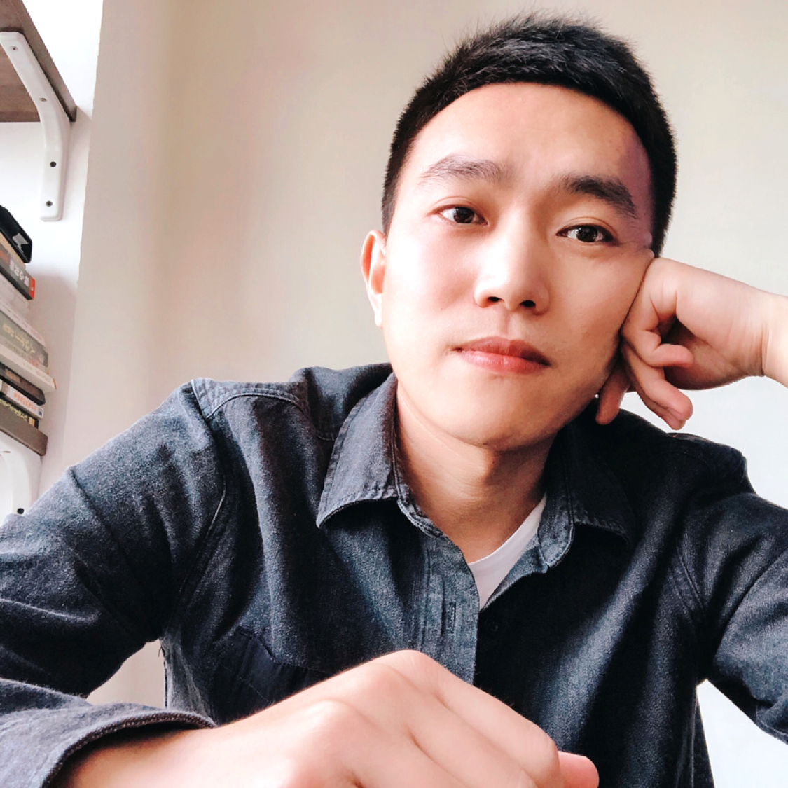 保温杯忧伤的照片