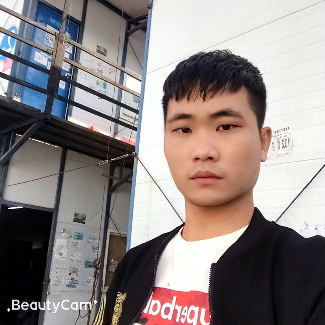 务实苦恋人生的照片
