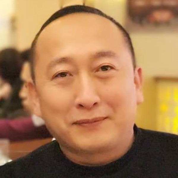 刘一漒的照片