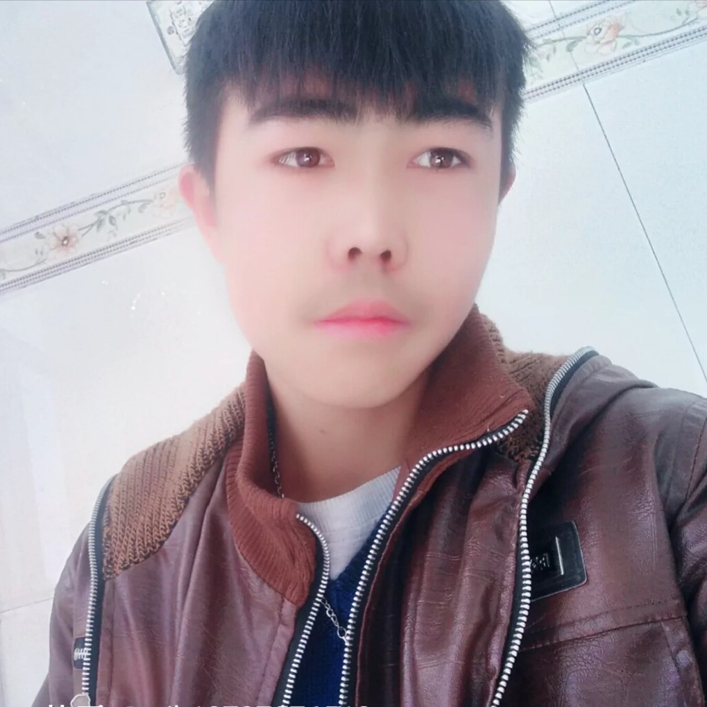 篮球回眸动人的照片
