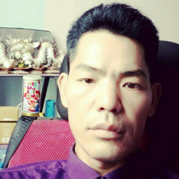 乞丐总裁的照片