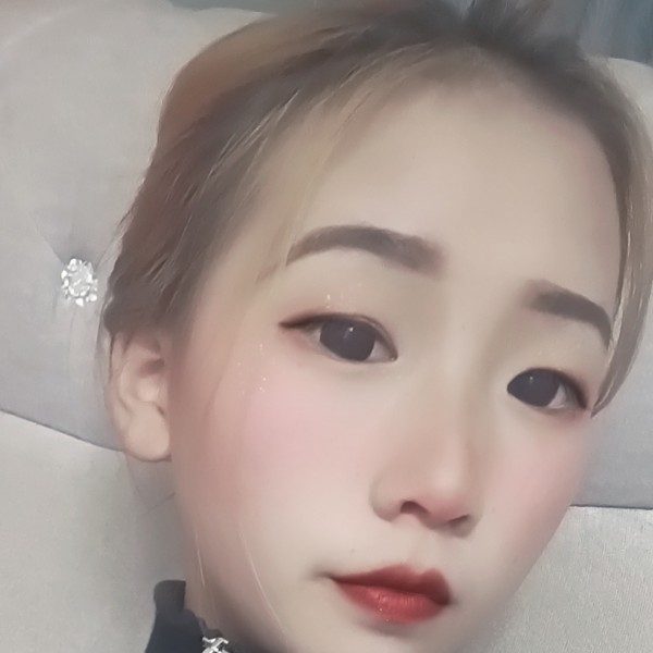 傻傻的数据线的照片