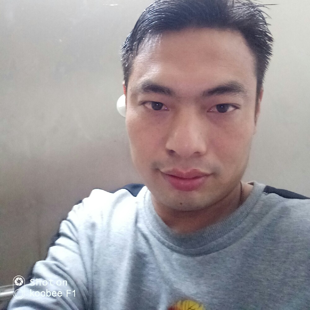 路边在回去的照片