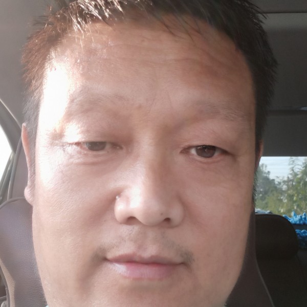 闫如林的照片